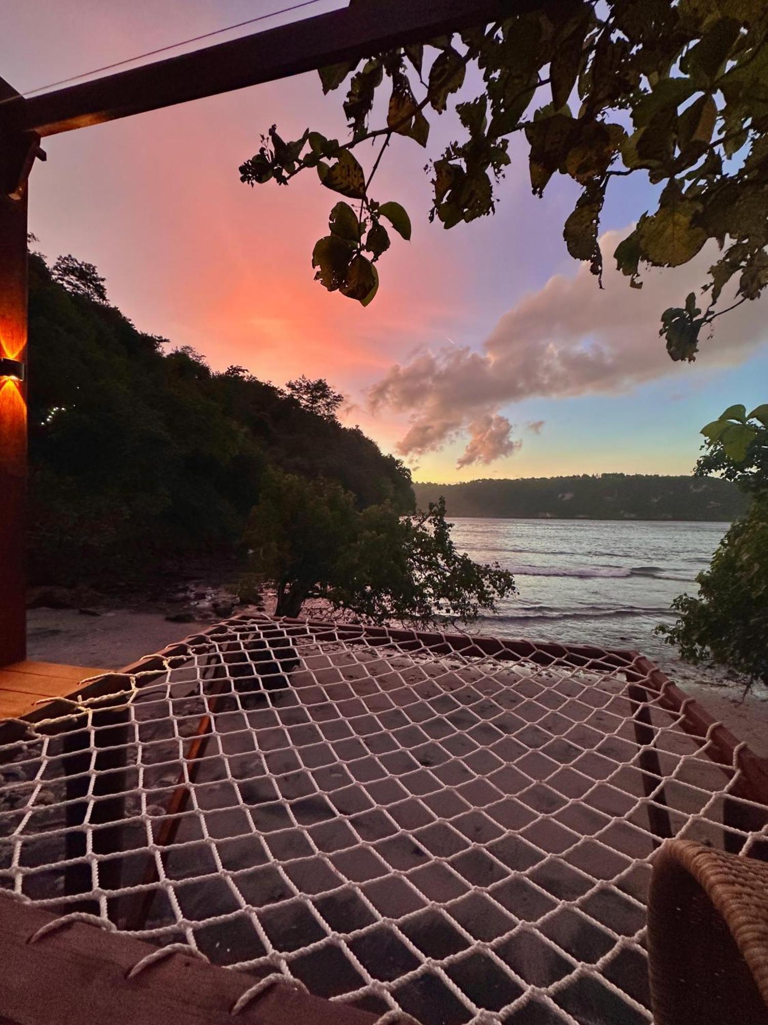 Beachfront Luxury Dome Villas - Gamat Bay Resort Nusa Penida Eksteriør billede