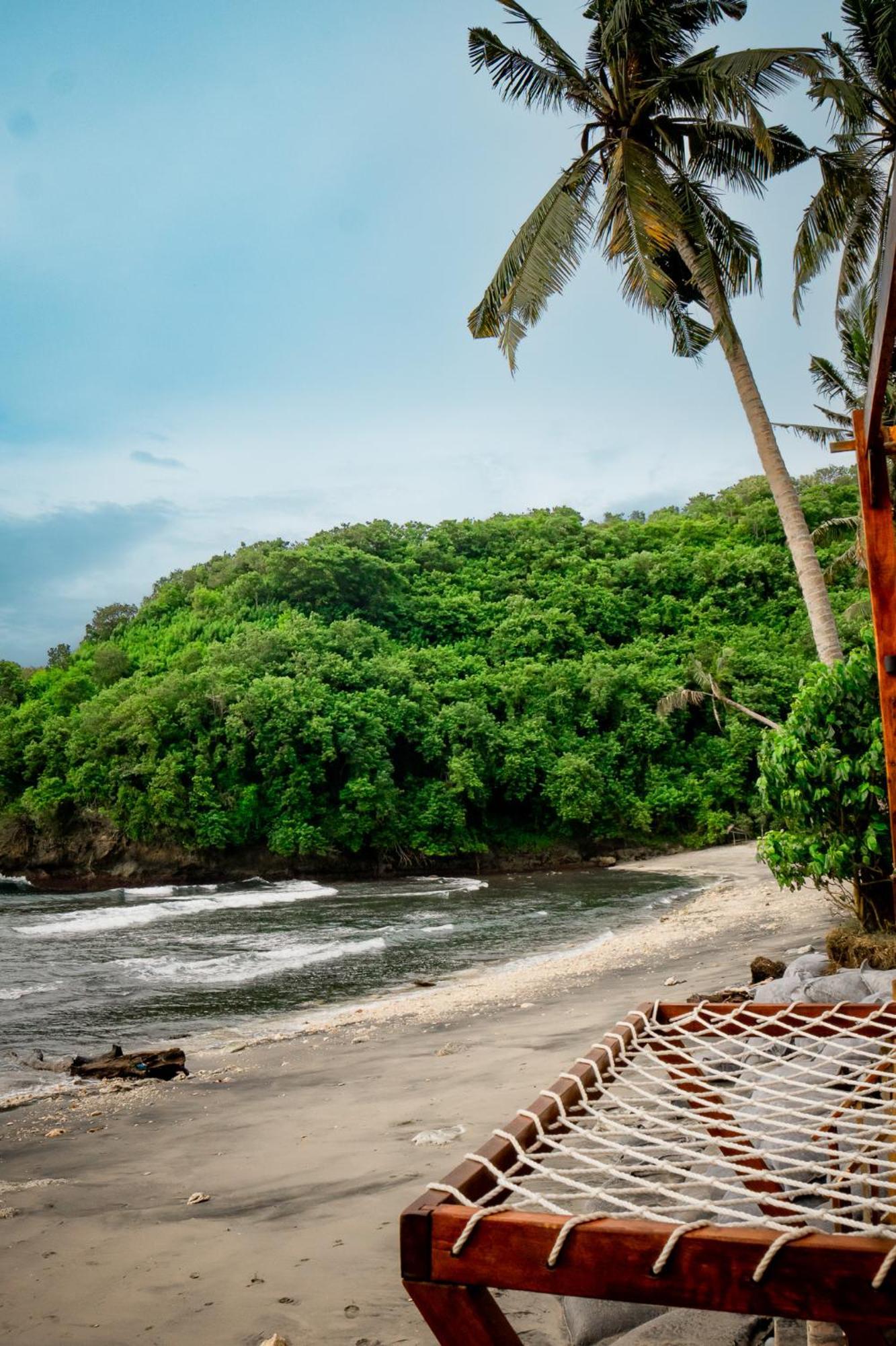 Beachfront Luxury Dome Villas - Gamat Bay Resort Nusa Penida Eksteriør billede